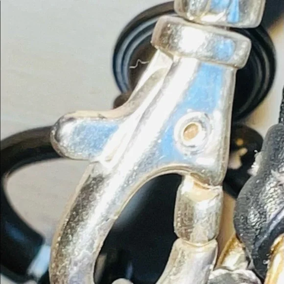 Michael Kors Black Leather and embossed Silver Button Wristlet Vintage - Picture 13 of 16